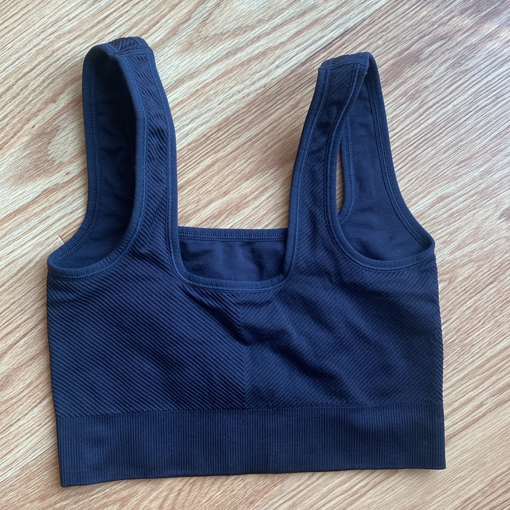 All in Motion Ribbed Square Neck Cropped Tank - Picture 3 of 3